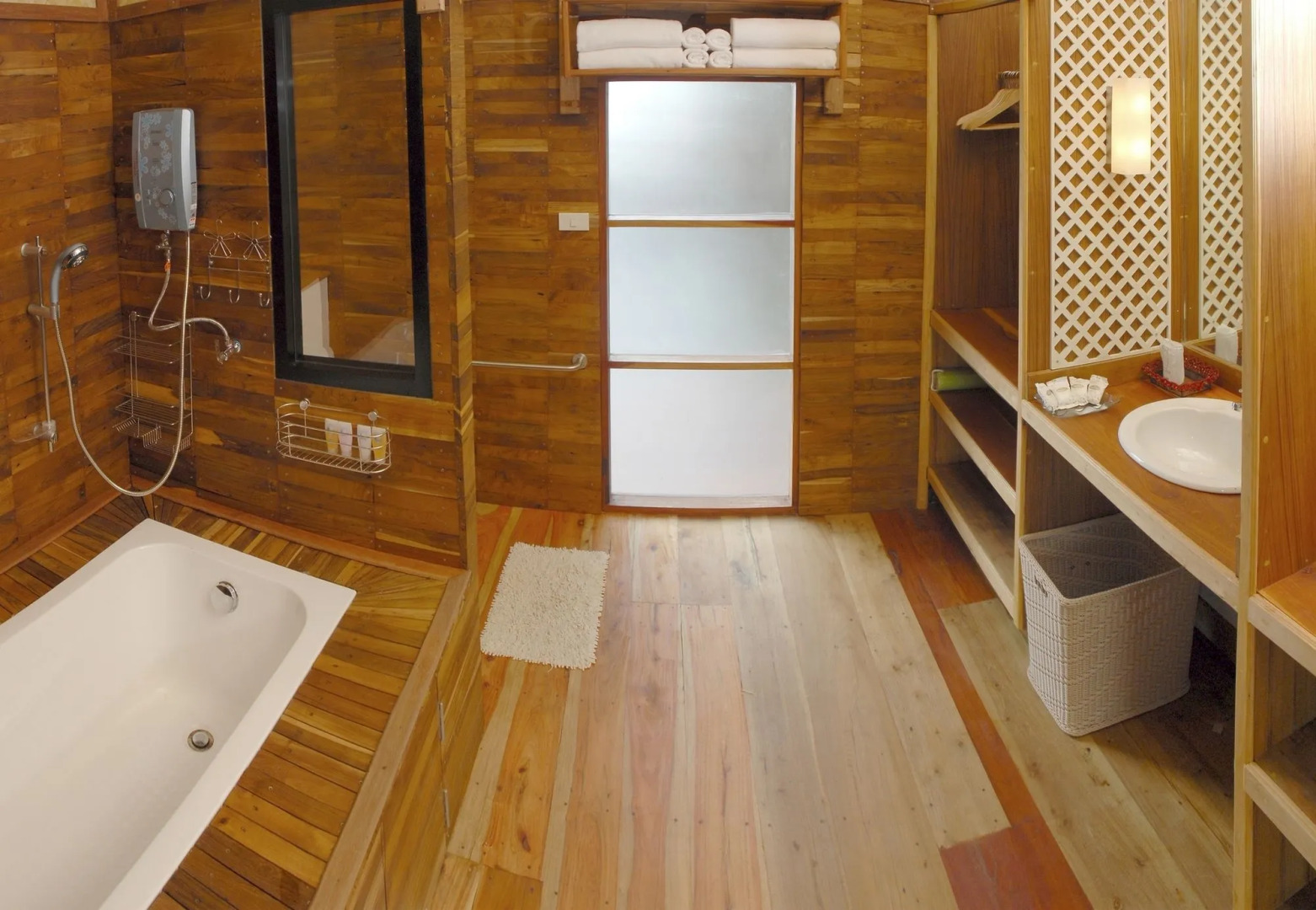 Boutique Raft Resort