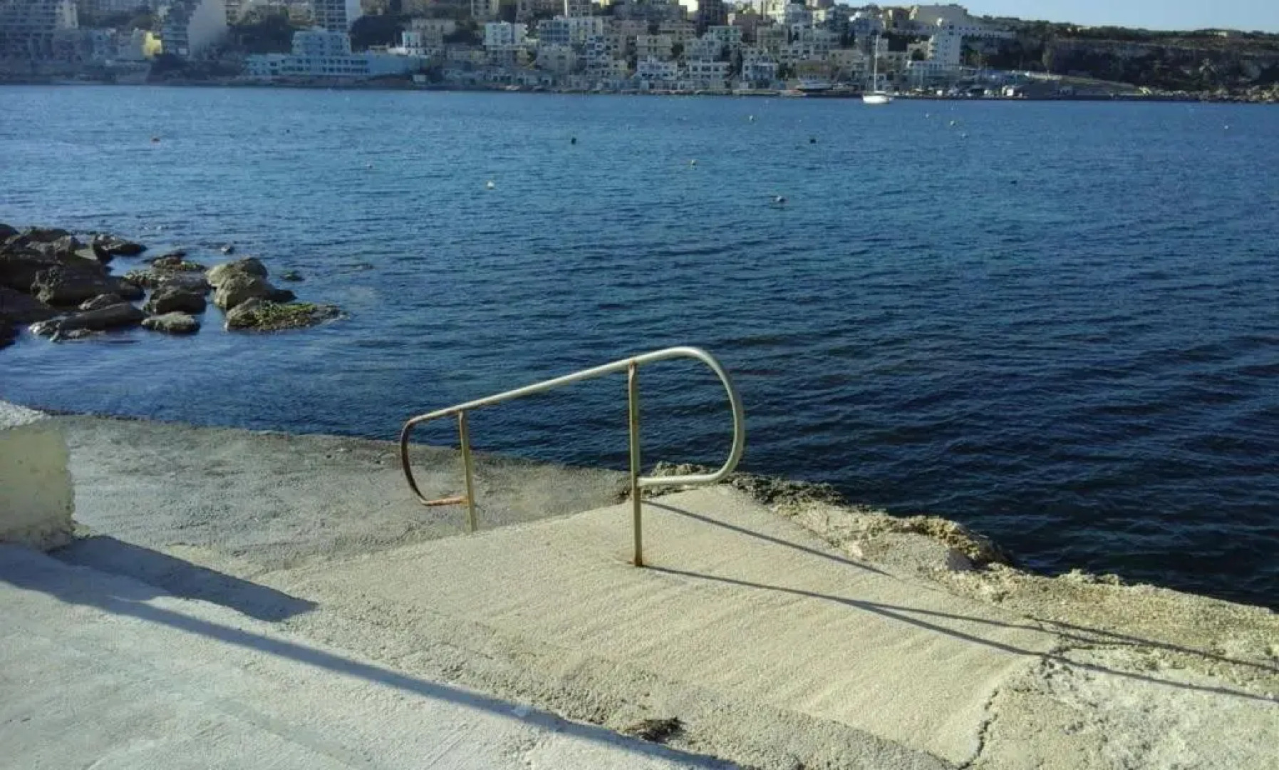 Blue Harbour 3 bedroom seafront apartment with large yard on the promenade - by Getawaysmalta