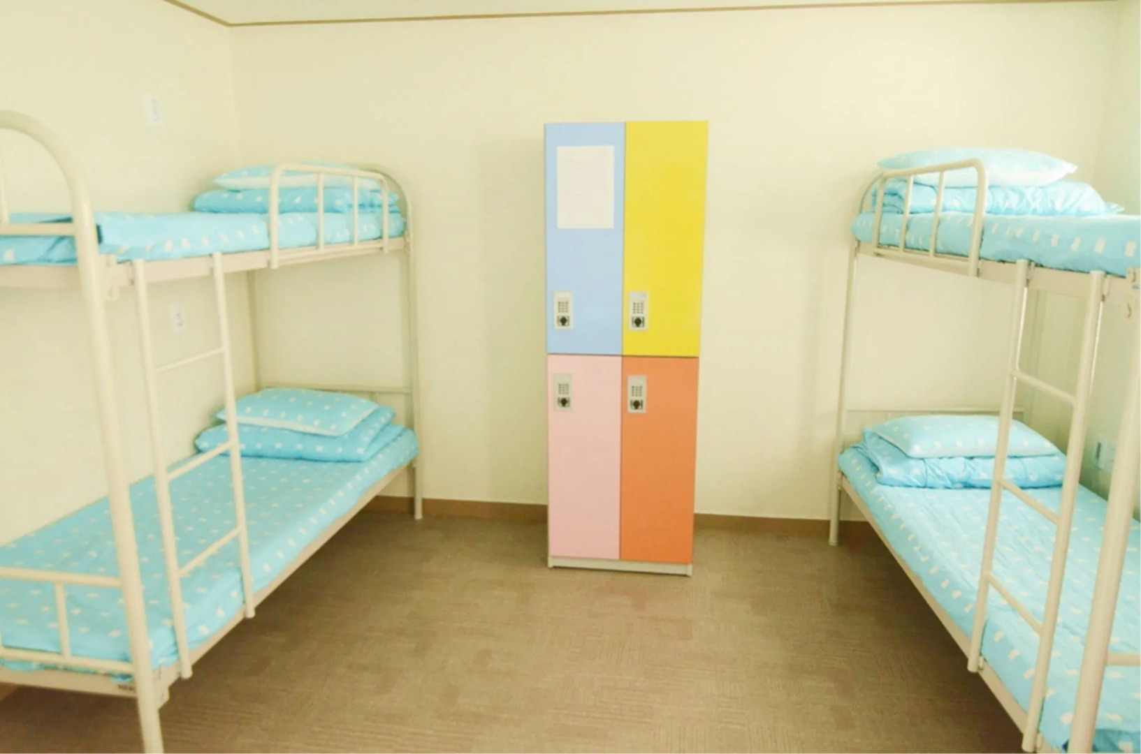 Kimchee Downtown Guesthouse - Hostel