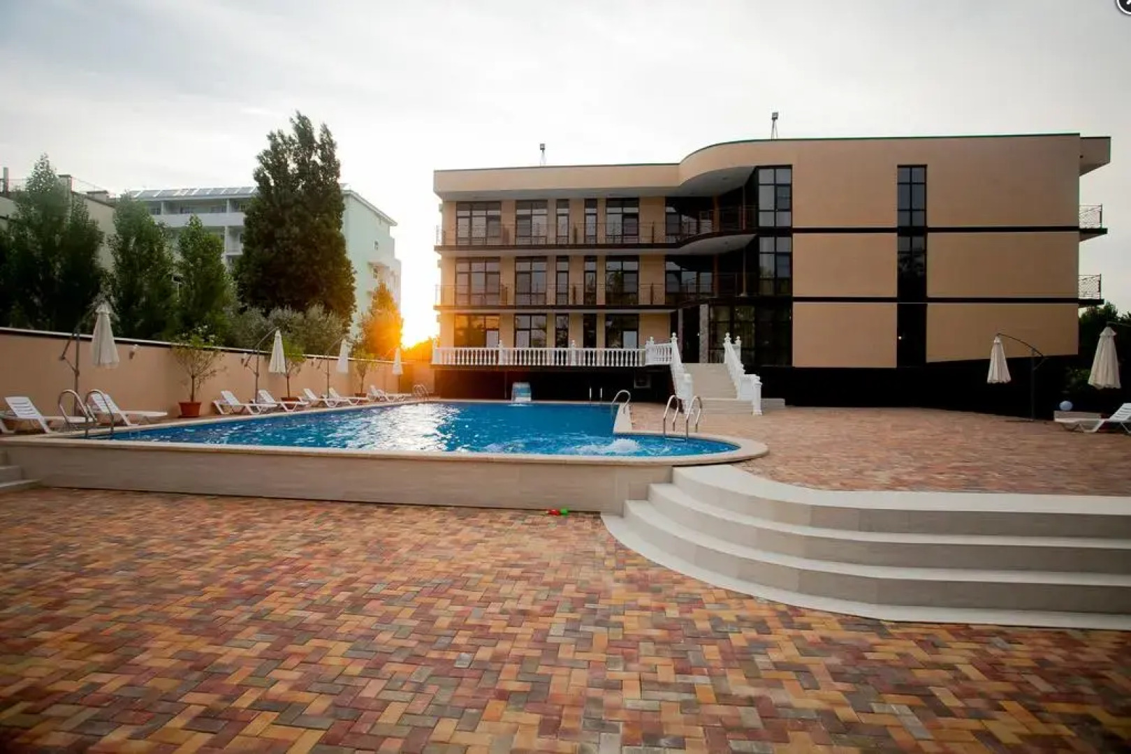 Miracle & N (Миракл & Н)