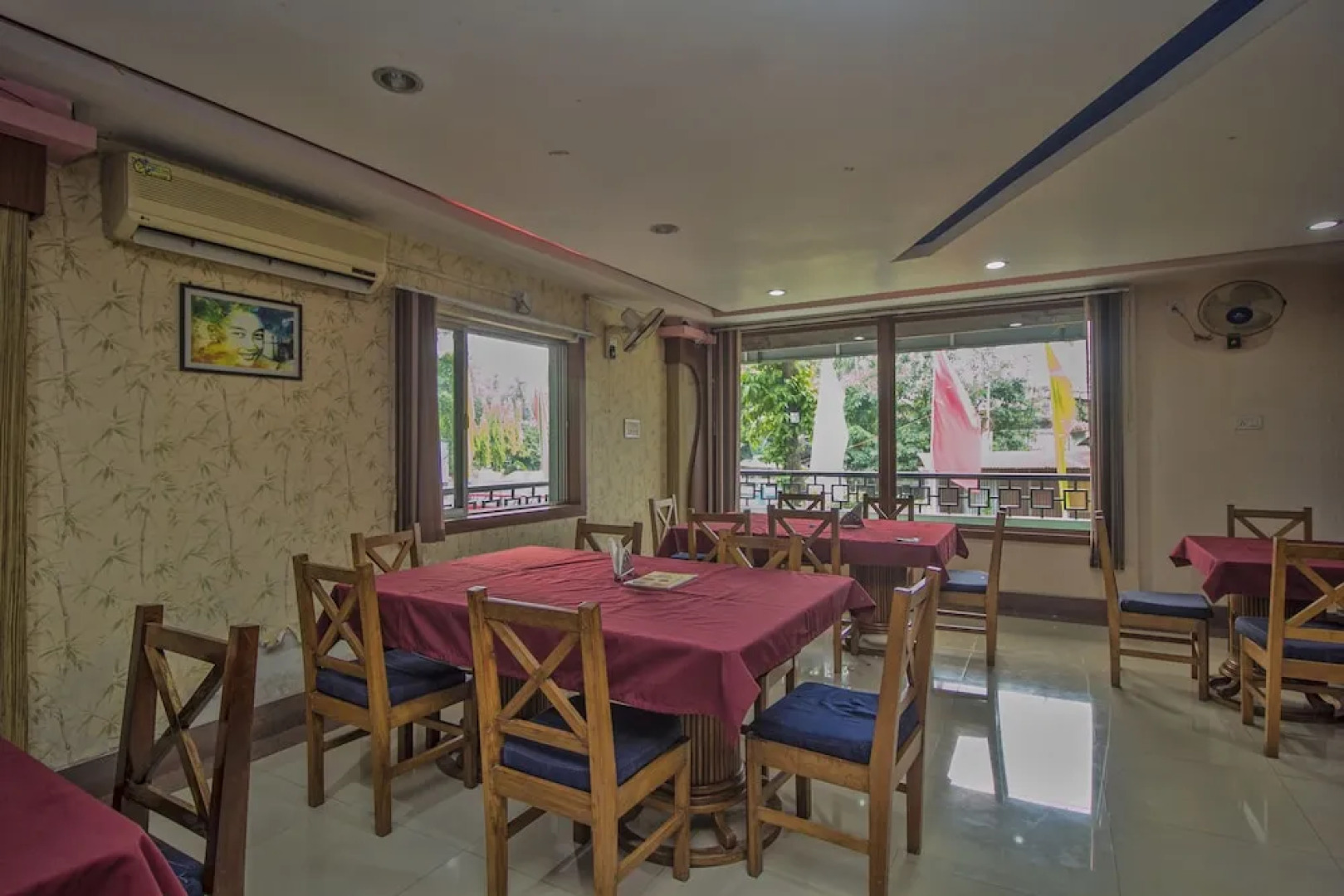 Hotel Nandanik Palace by OYO Rooms