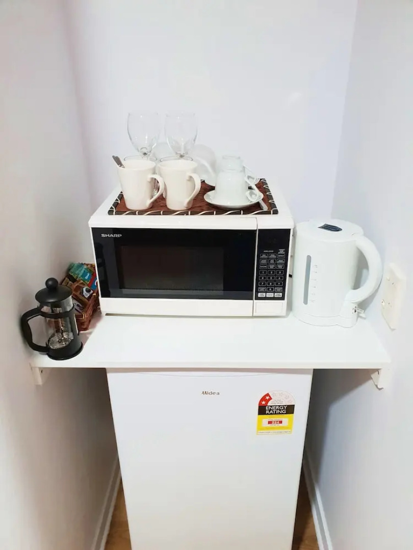 Отель Airport Garden Inn 