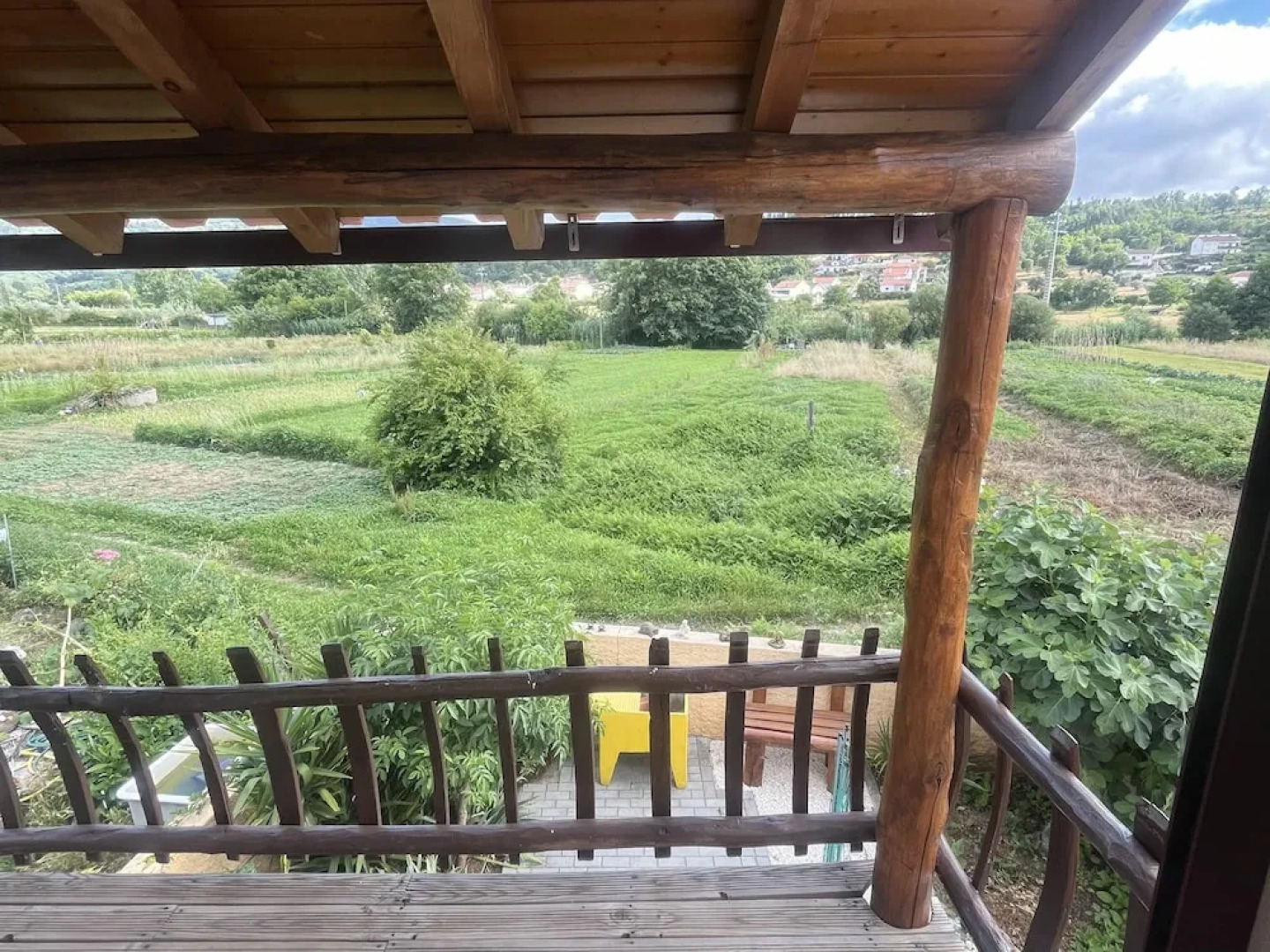 1 bed - Sleeps 4 - Pets - Balcony - Mtn View