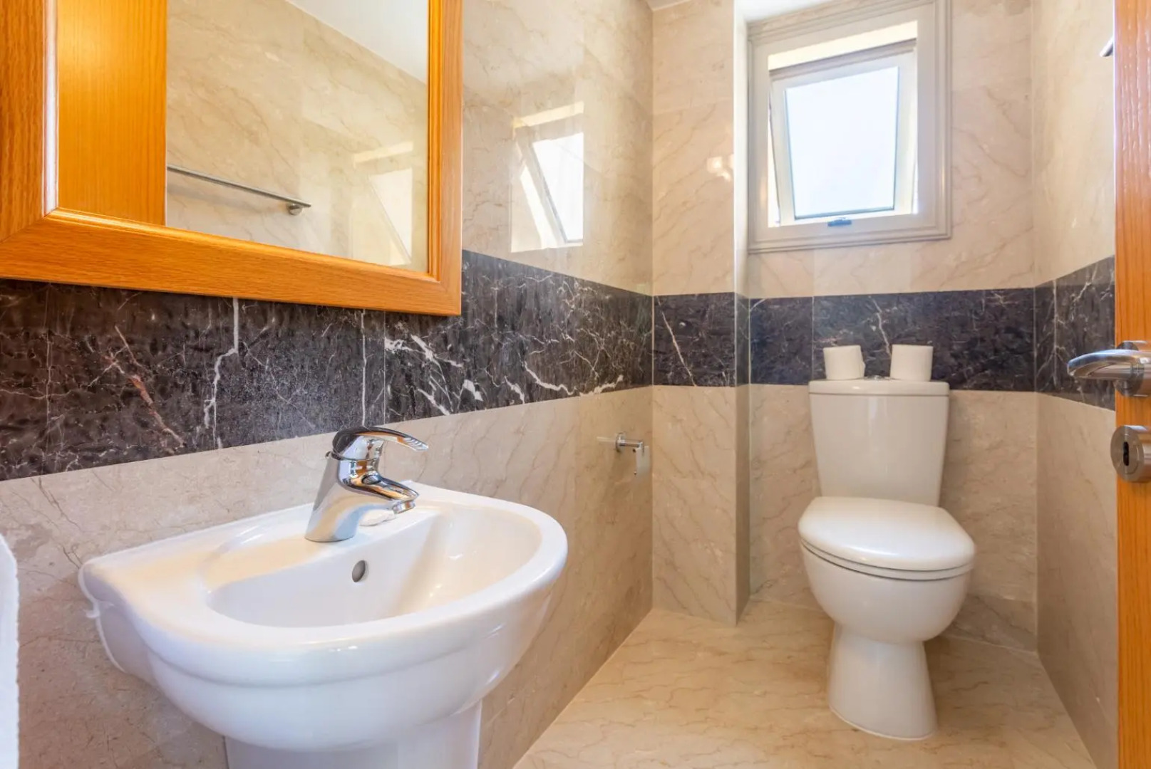 Villa Izabella in Polis