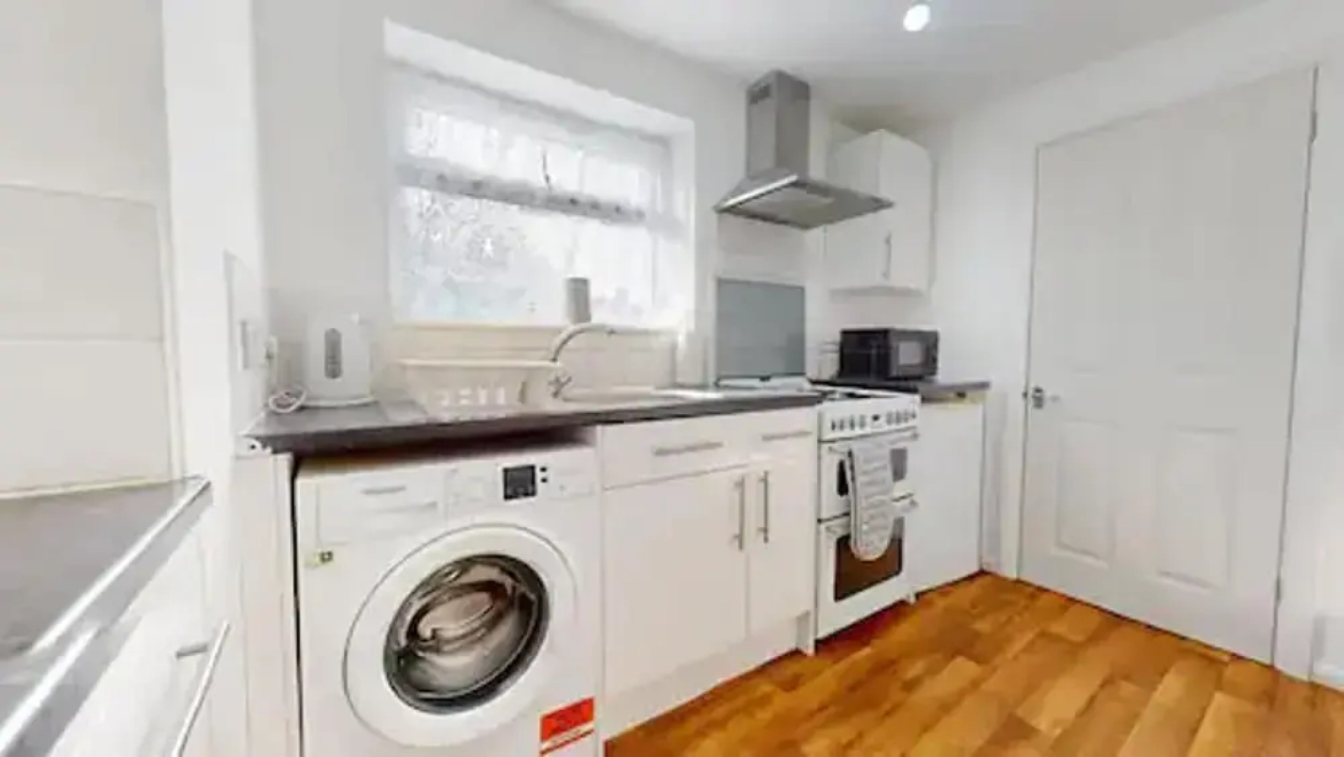 Beautiful 2-bed Apartment in Stanford-le-hope