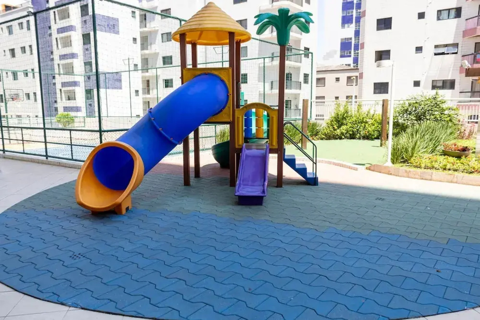 Apto Confort vel a 150m do mar Completo com Lazer