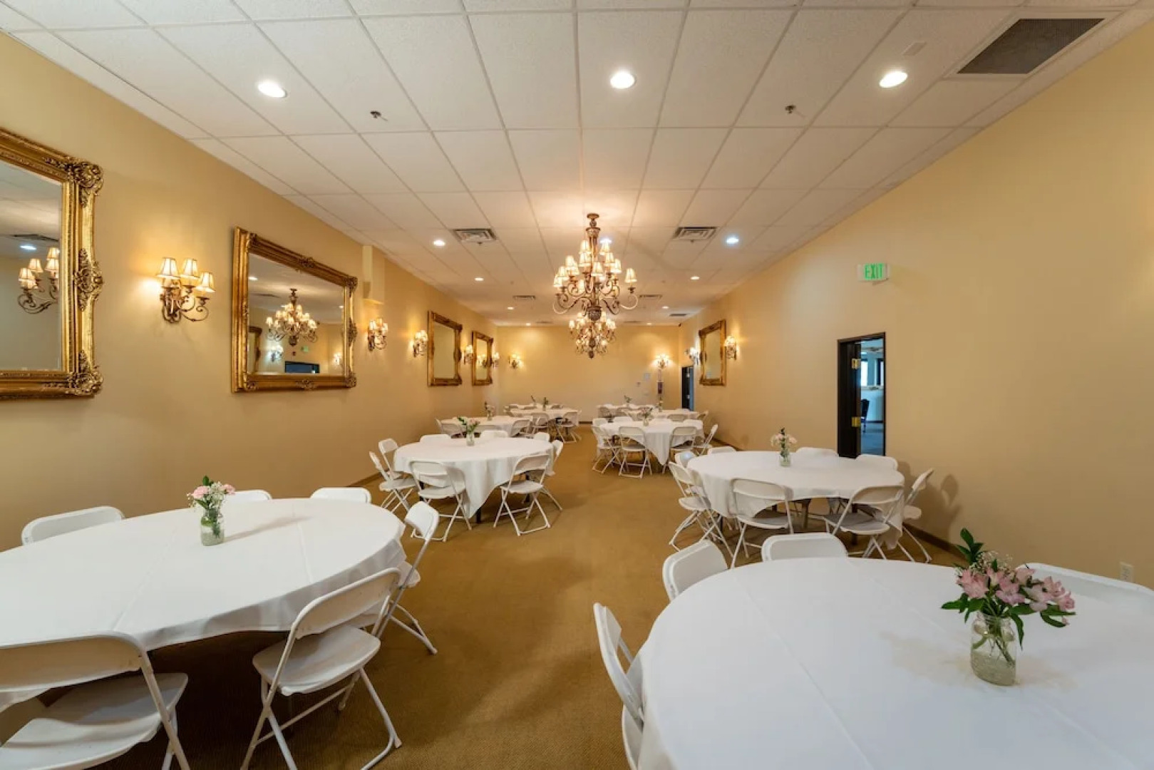 Silverland Inn and Suites