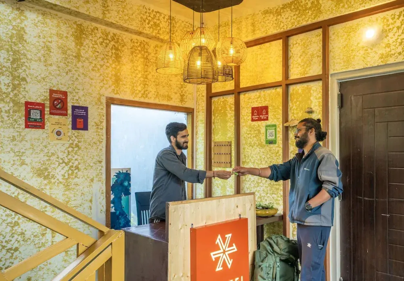 Zostel Shoja - Jibhi