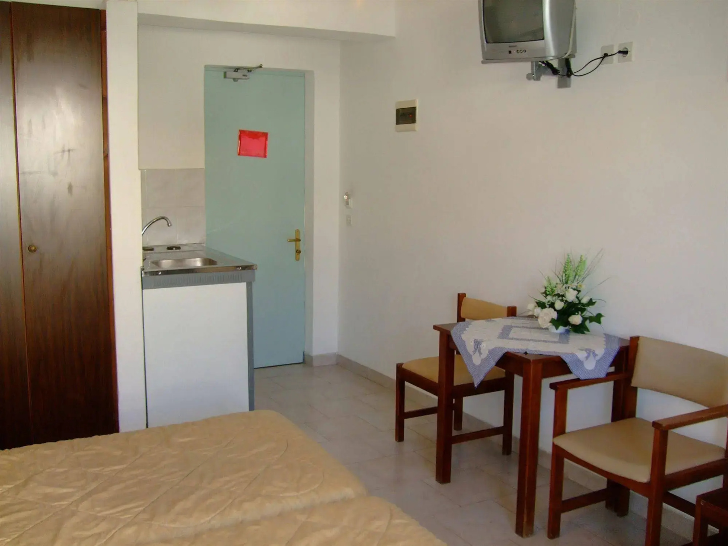Antonios Hotel