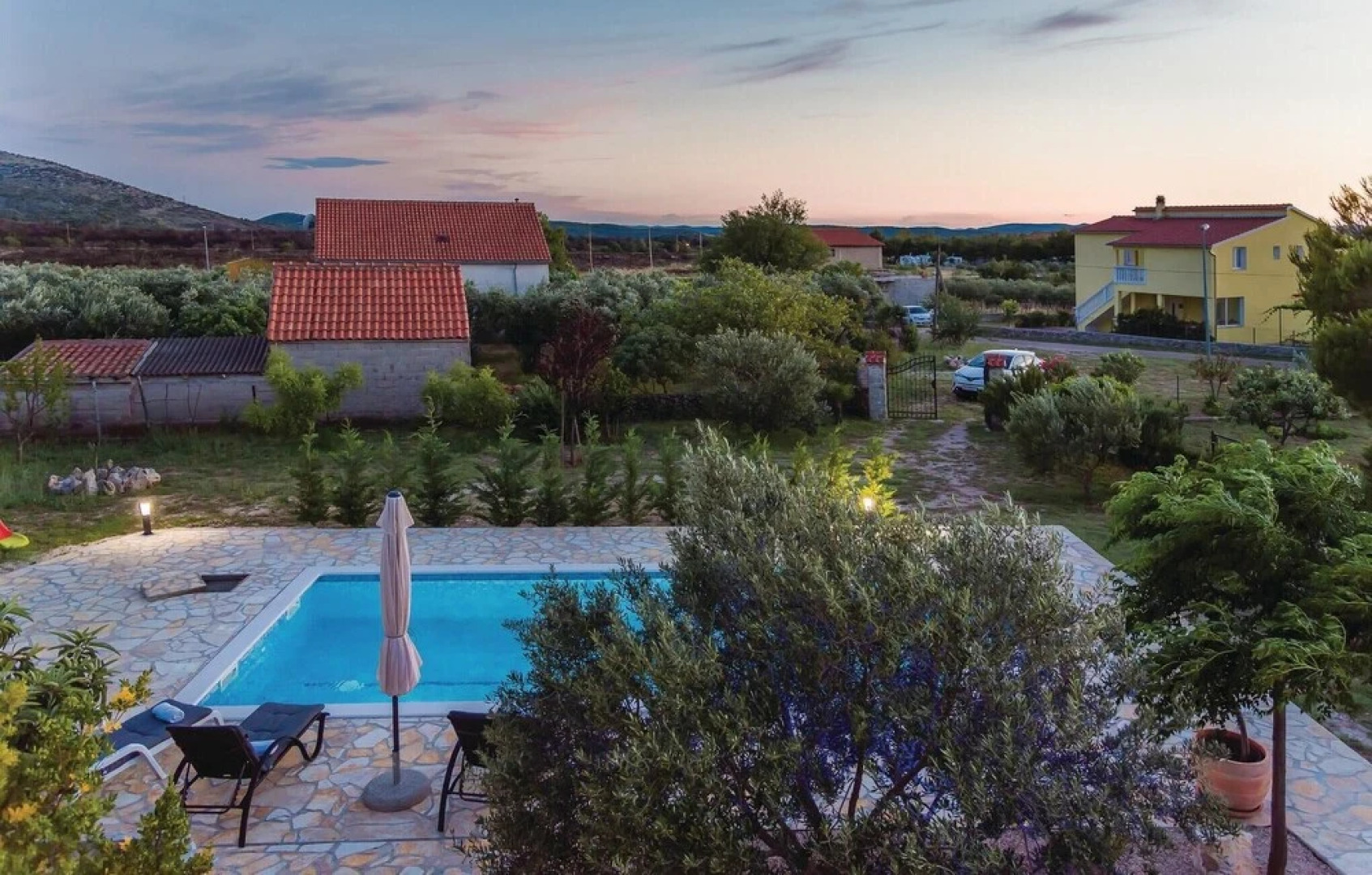 Amazing Home in Lozovac With Wifi and 3 Bedrooms