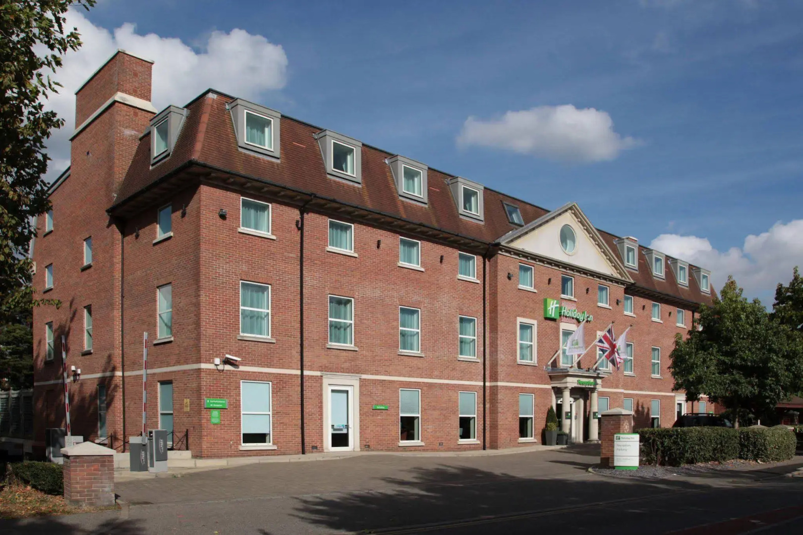 Отель B&B Hotel London Heathrow