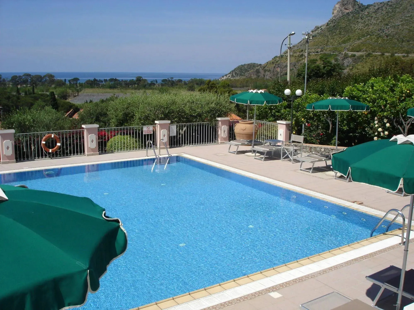 Hotel Ristorante Borgo La Tana