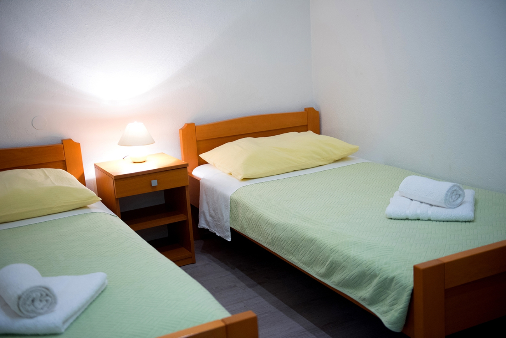 Room Robi - 50m from beach R1 Podstrana, Riviera Split