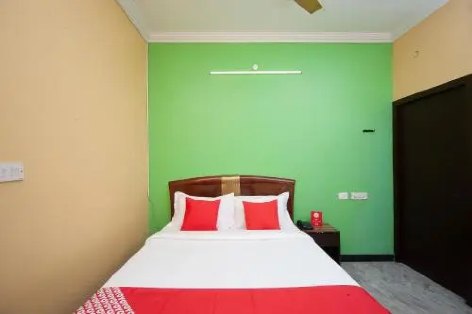 OYO 26746 Sruthi Residency