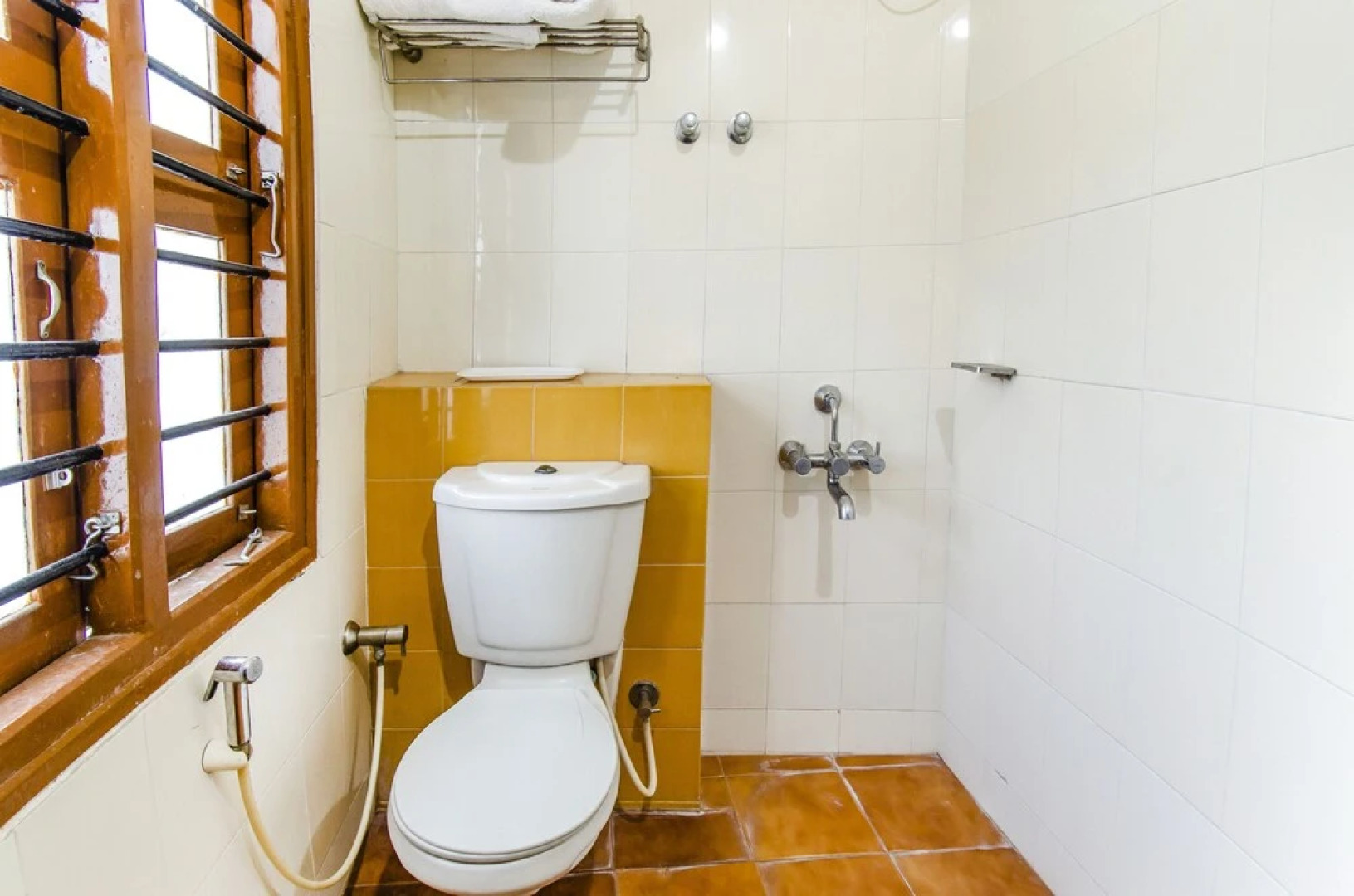 Kumar's White House Hotel