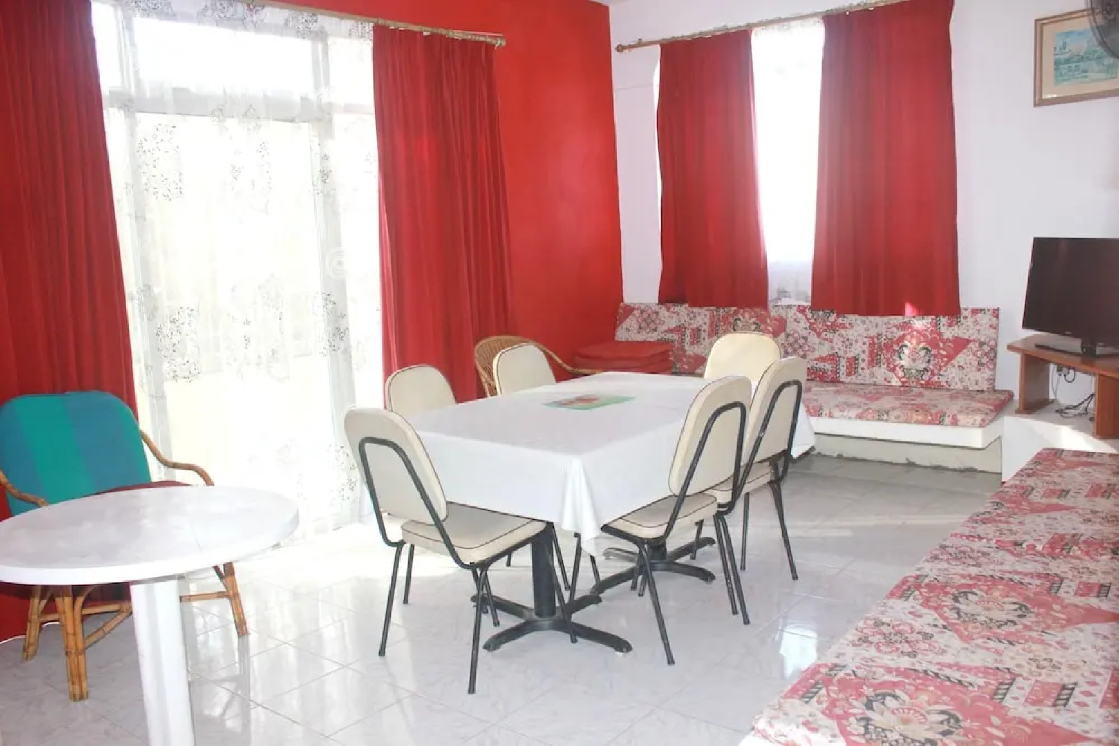 Apartment With 2 Bedrooms in Pereybere, With Enclosed Garden and Wifi