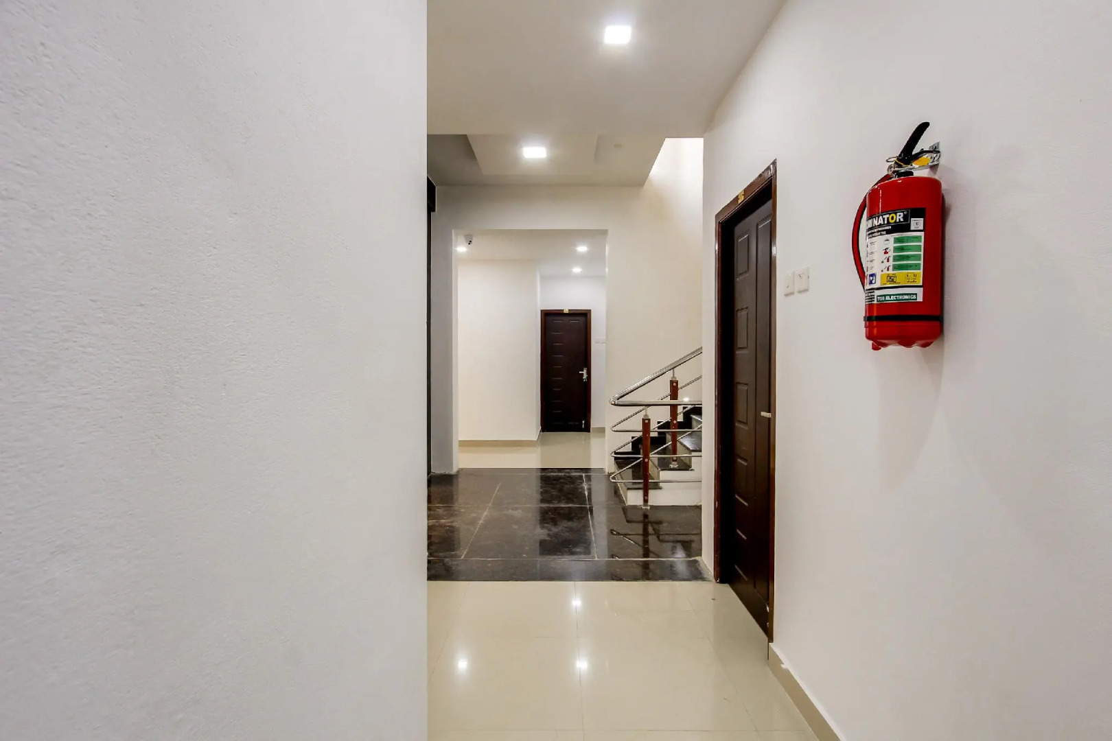 OYO 69625 Mayuraa Residency