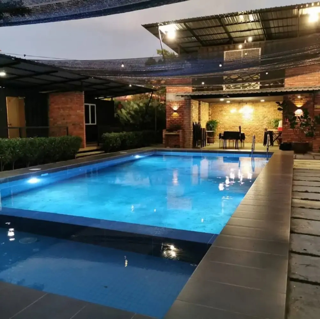 Petak Padin Cottage by The Pool