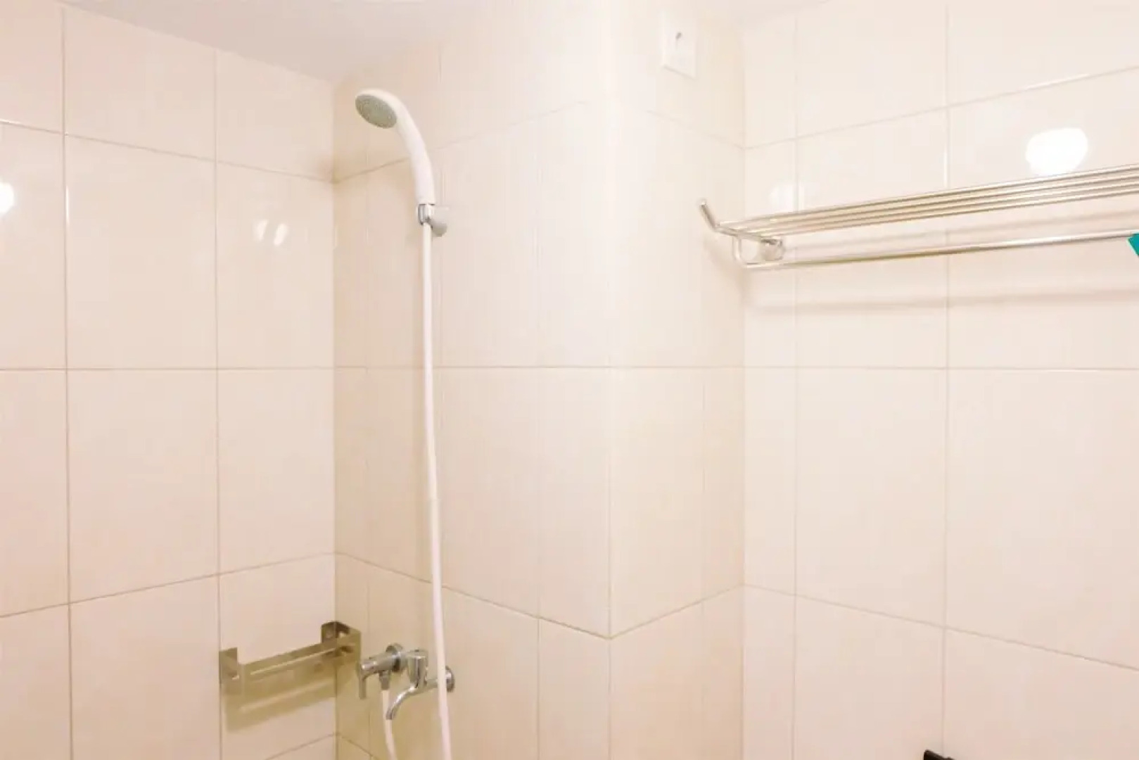 Stylish Studio The Springlake Summarecon Bekasi Apartment