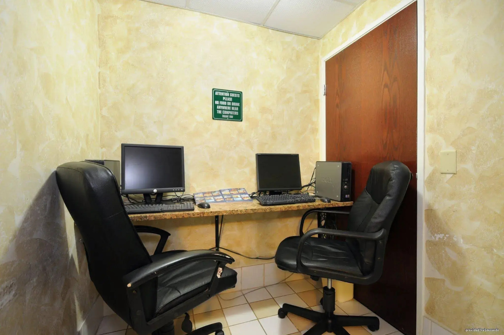 Best Western Crossroads Inn