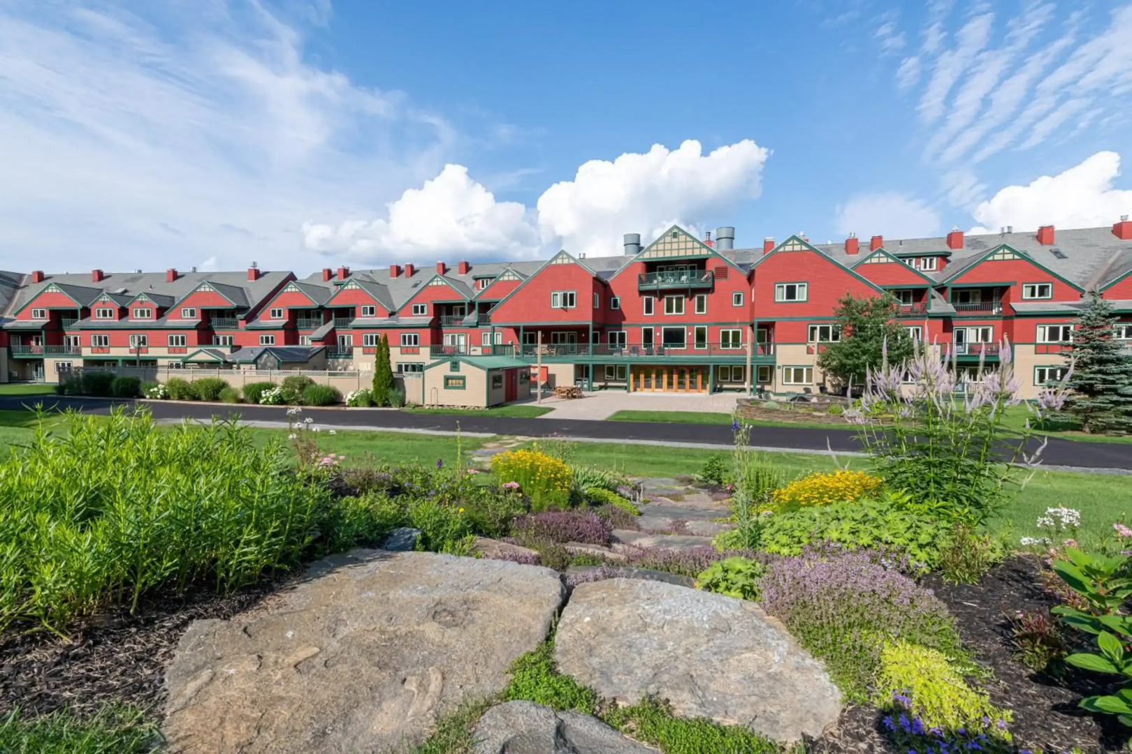 Mount Snow Grand Summit Resort