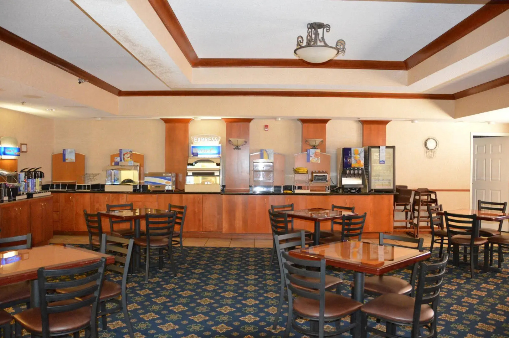 Holiday Inn Express Hotel & Suites Dickinson by IHG