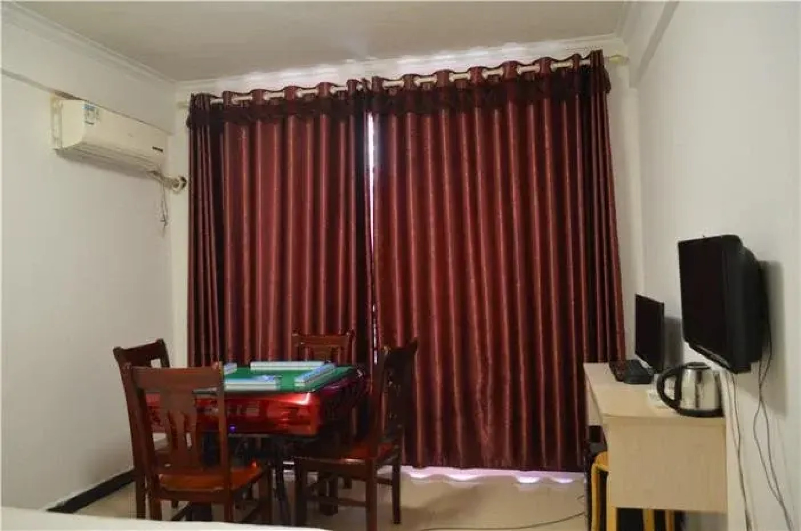 Yichang Shenlong Hotel