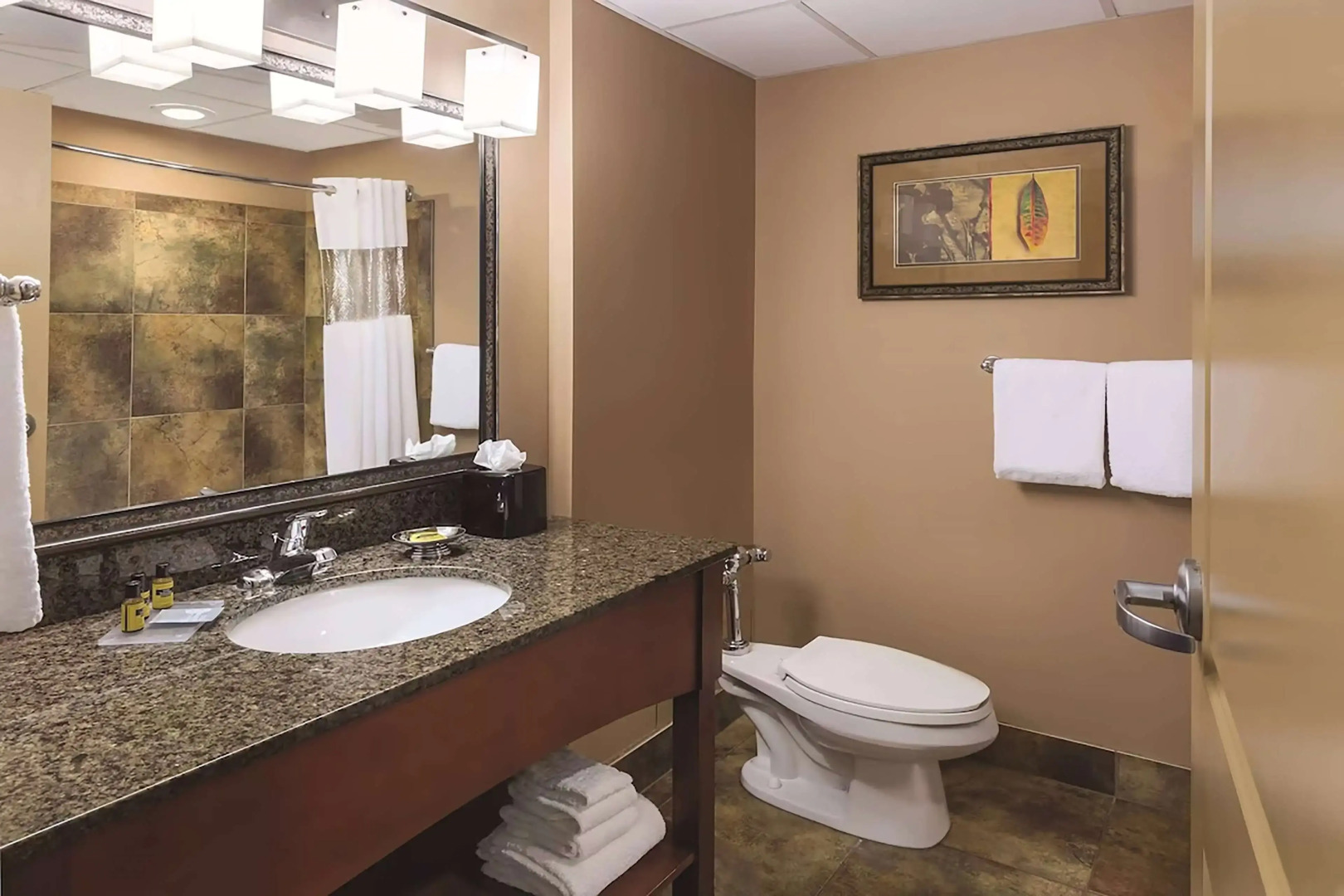 Wyndham Bloomington - Mall of America