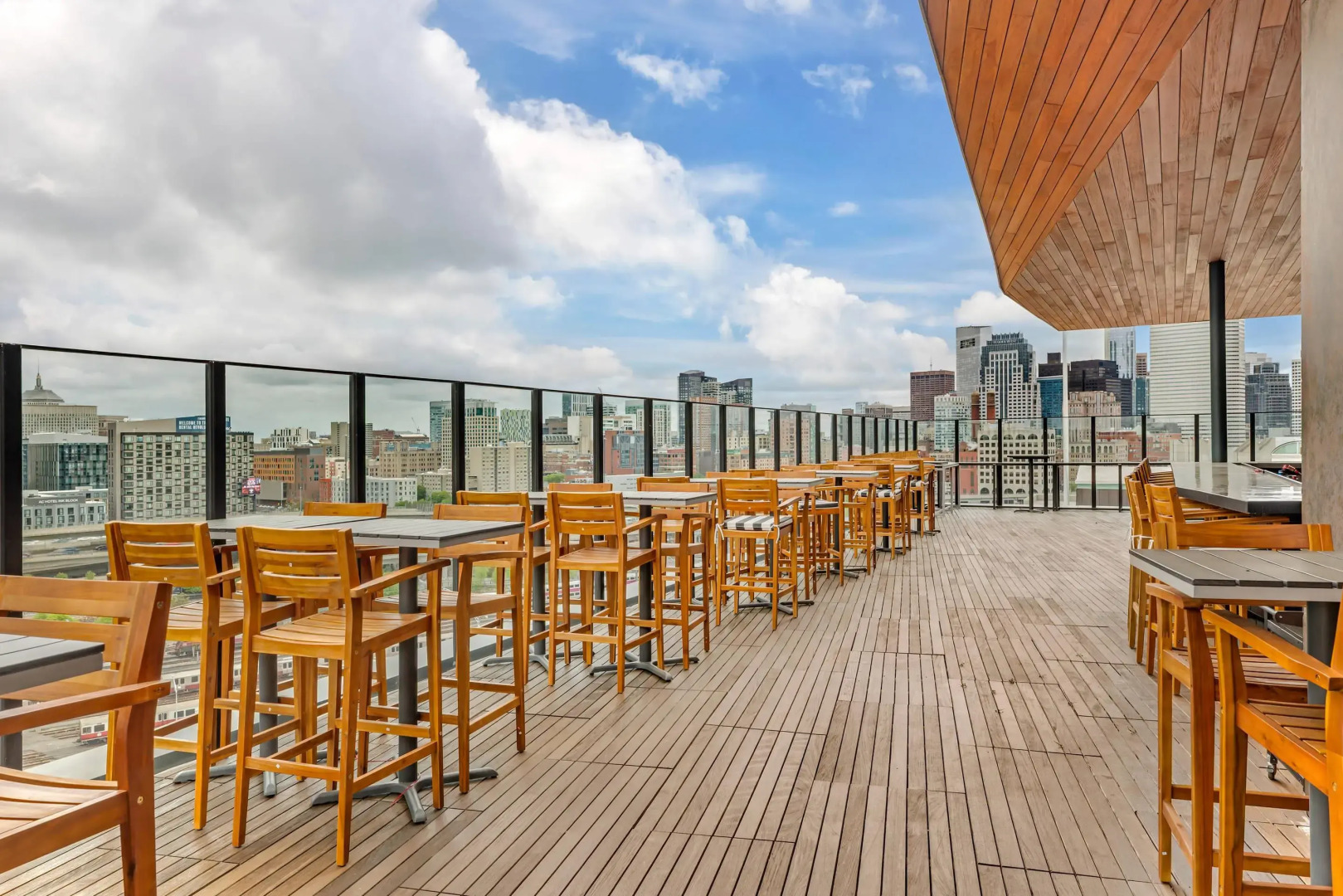 Cambria Hotel Boston Downtown - Seaport