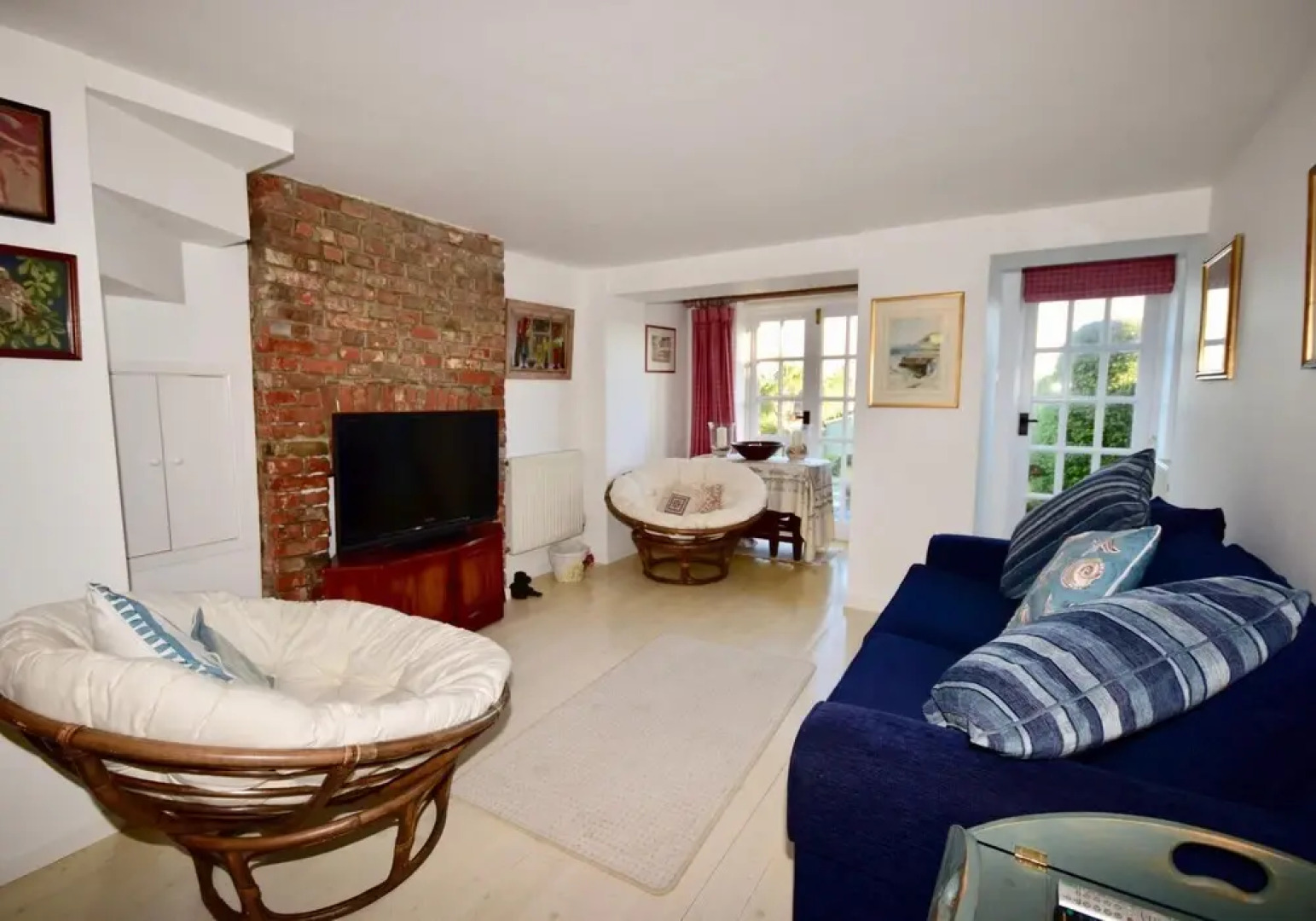 Mulberry 3 bed Cowes Cottage, Solent Views (Sleeps 6)