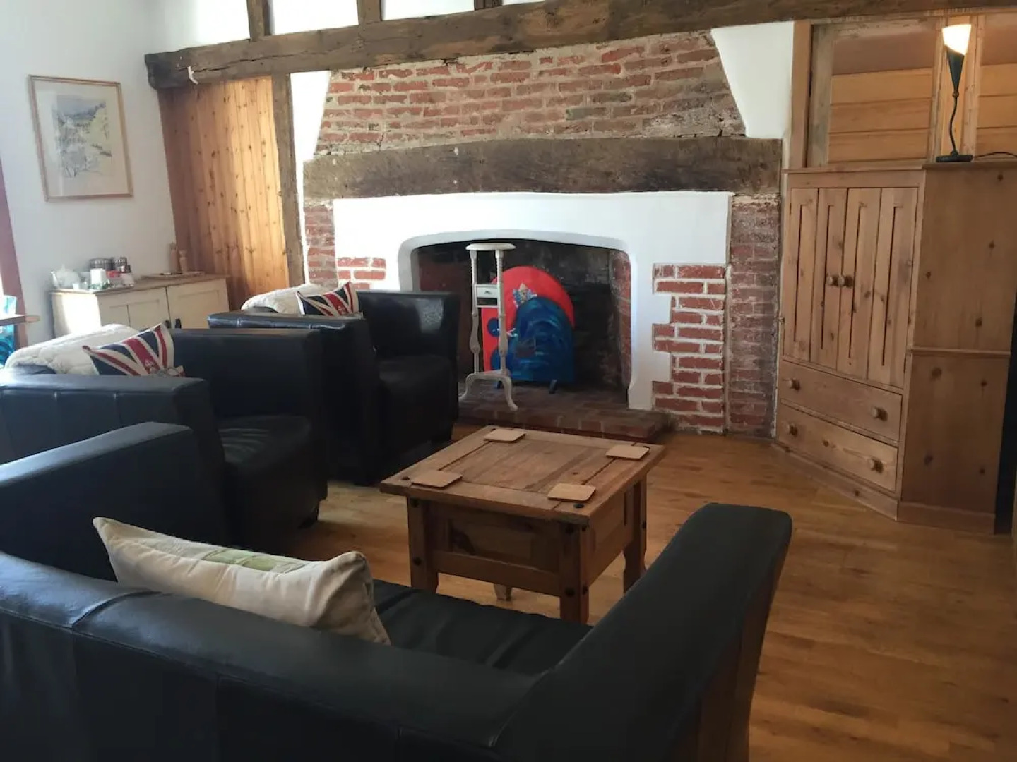 Rooms at no Three, Chameleon House