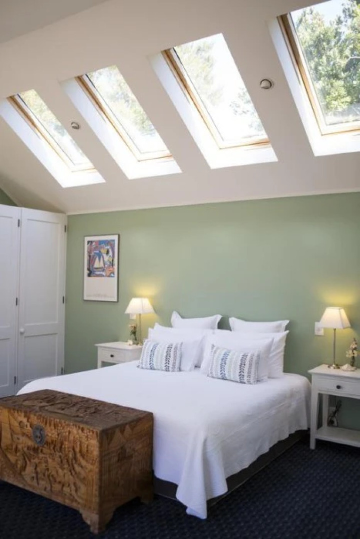 970 Lonely Bay Lodge