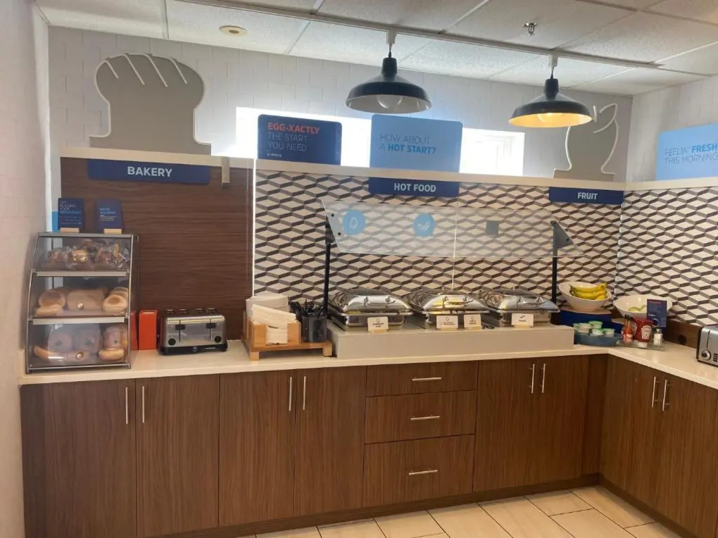 Holiday Inn Express Hotel & Suites White River Junction by IHG