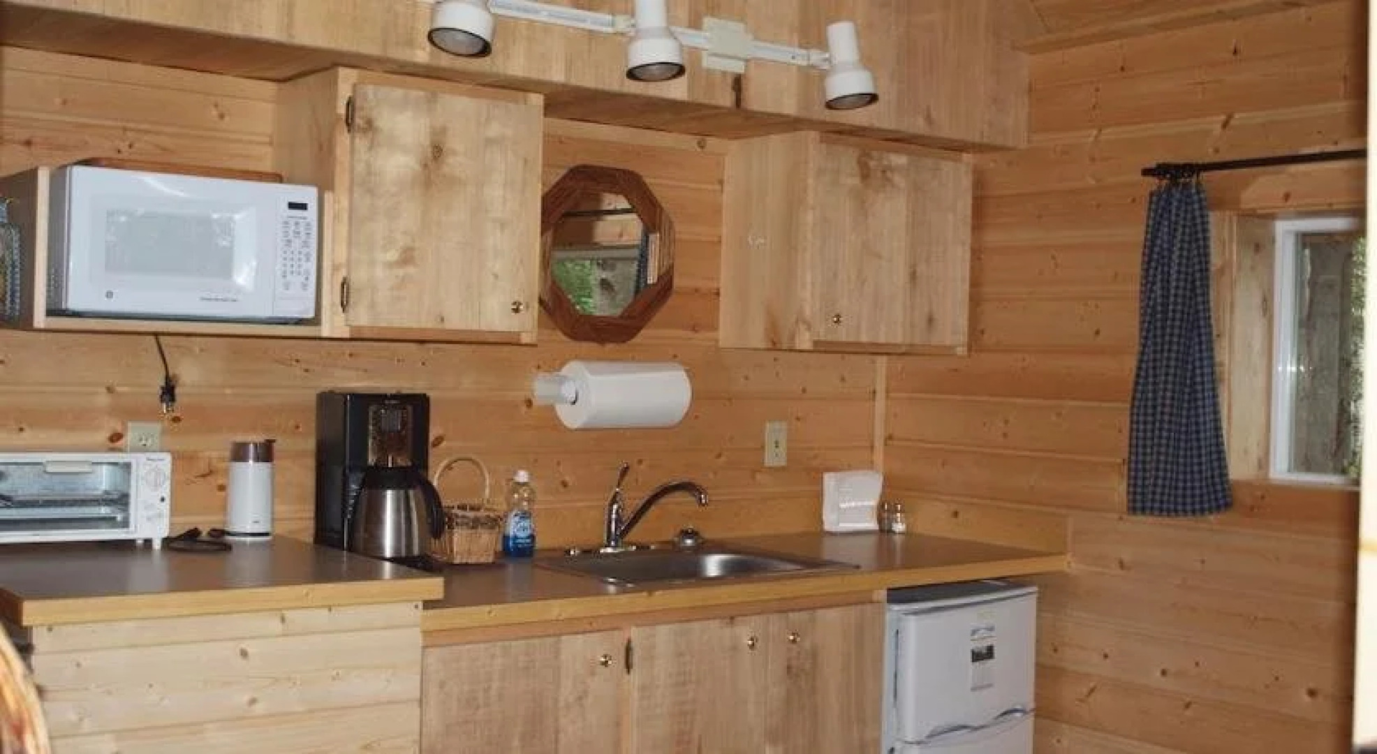 Talkeetna Lakeside Cabins