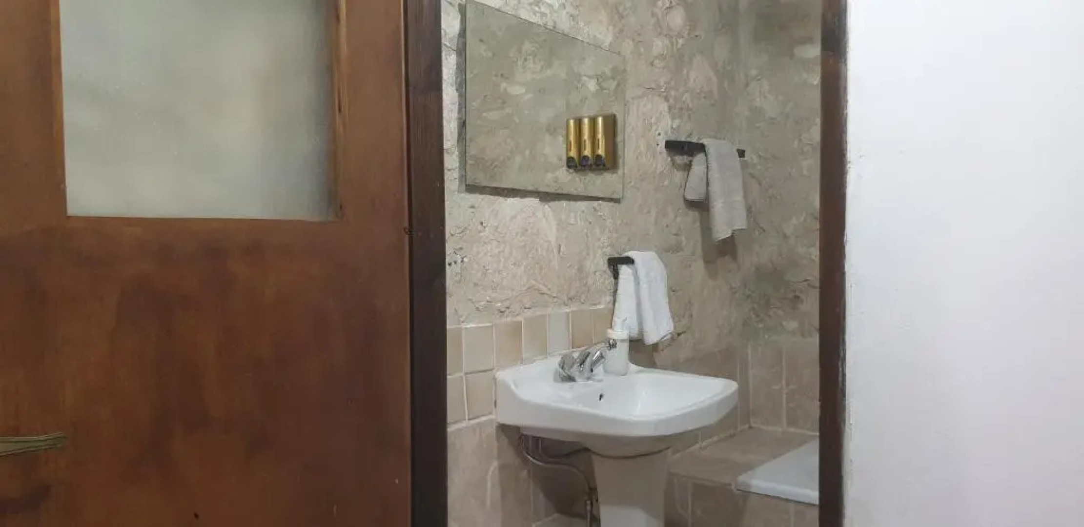 Galileo Cottage House (BREAKBOOKING CY)