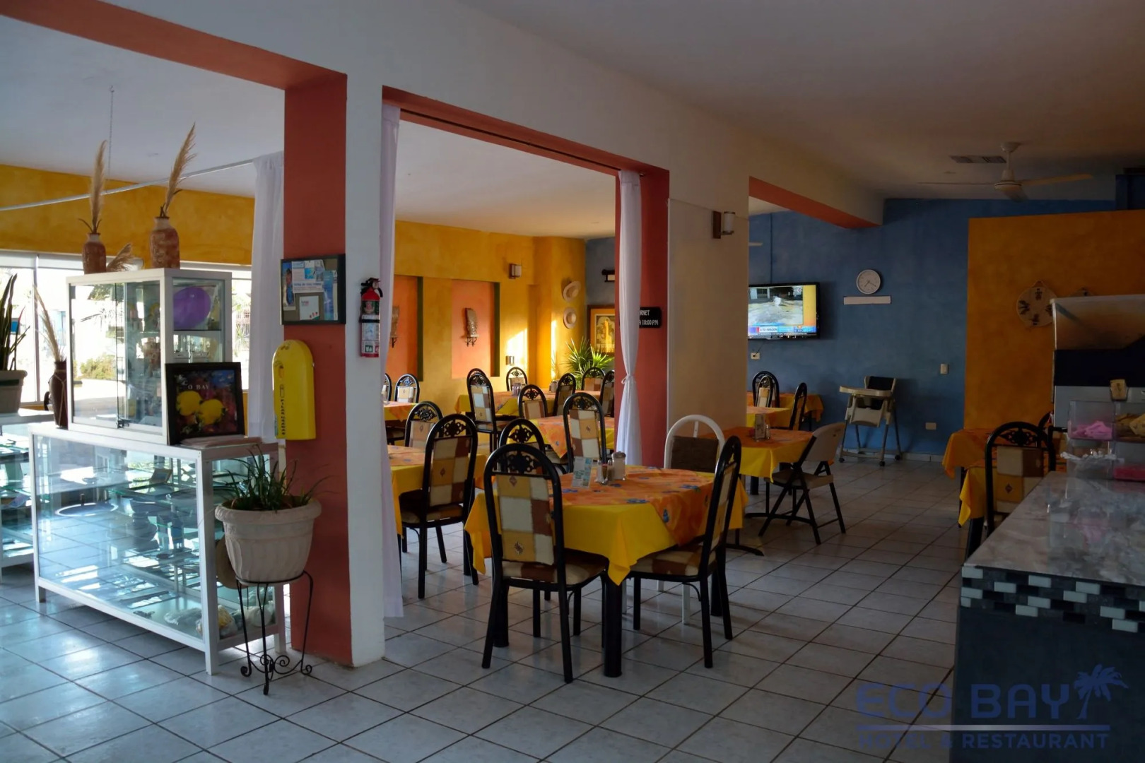 Eco Bay Hotel y Restaurant