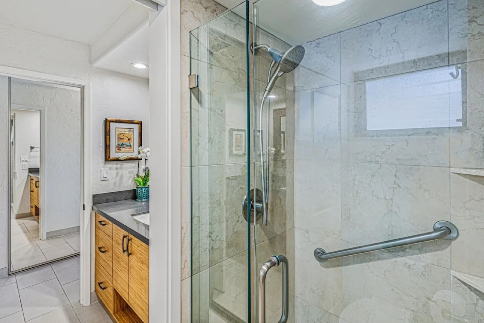 Papakea Oceanview Studio 0 Bedroom Condo by RedAwning