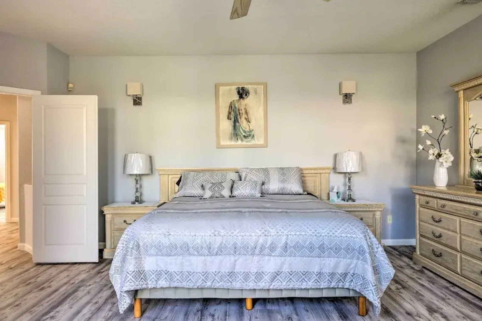 Family-friendly Modesto Home w/ Grill & Yard