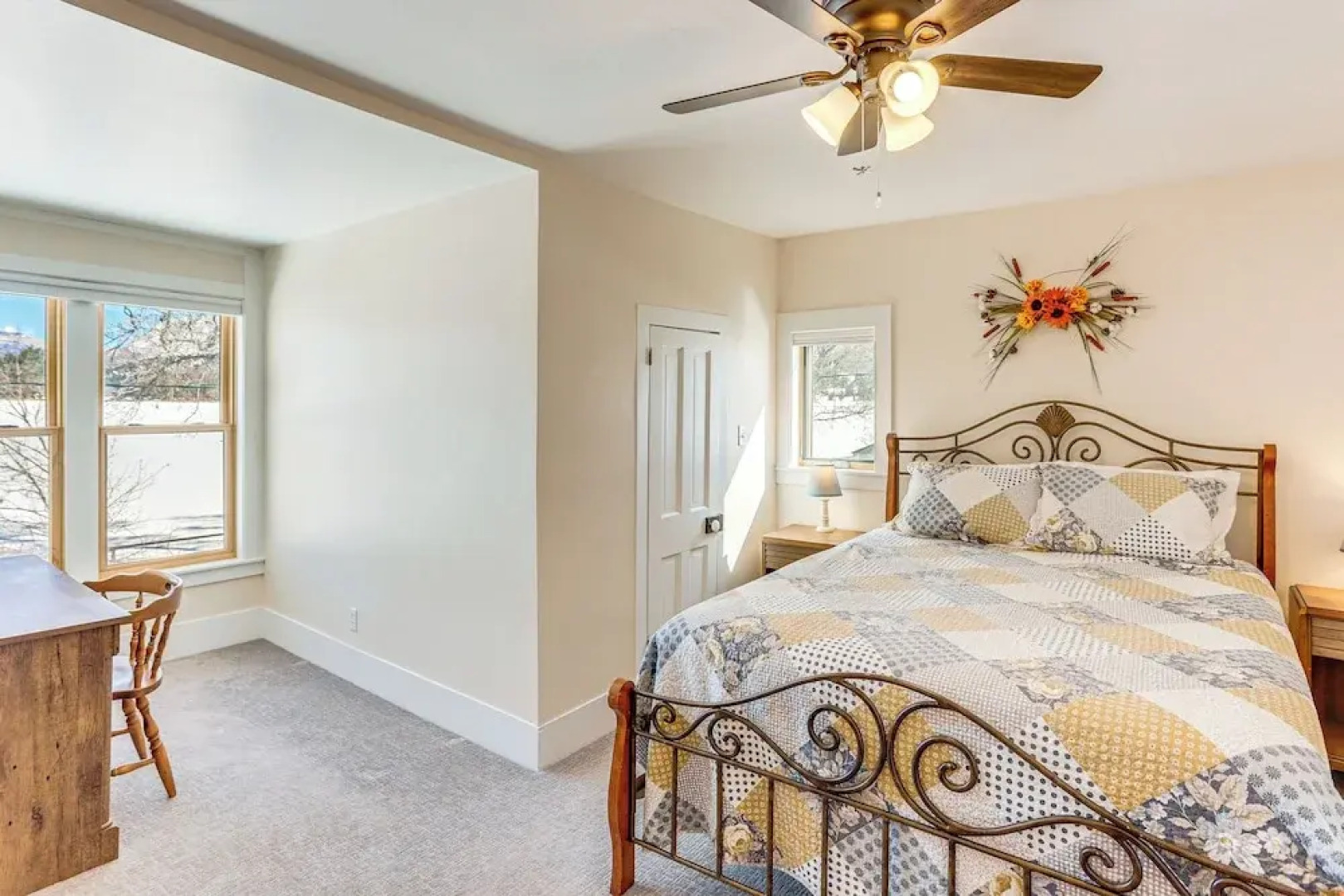 Patio & Mountain Views: Farmhouse in Mancos!