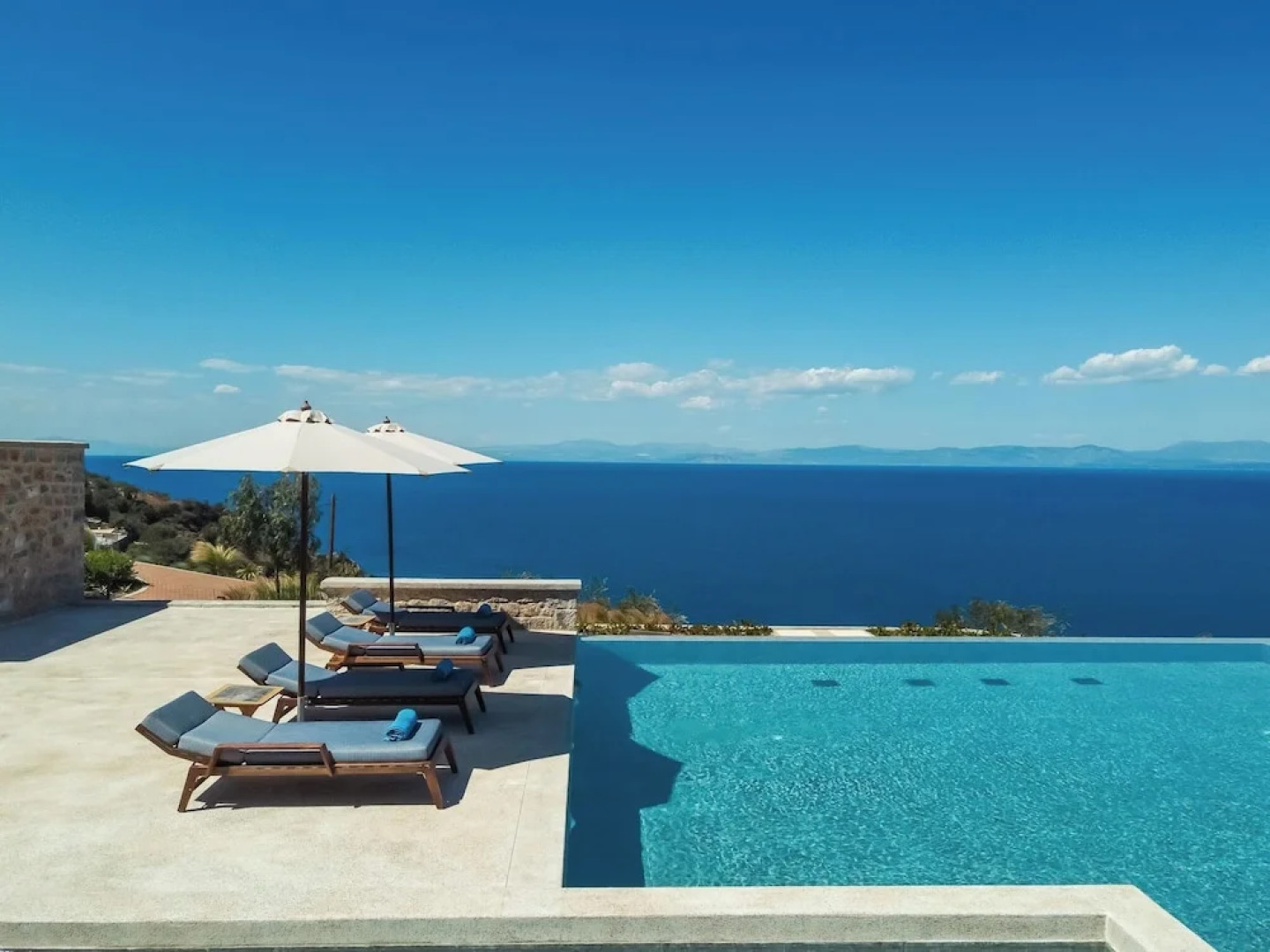 Sampatiki Suites - Seaview Luxury Suites With Breakfast And Spa