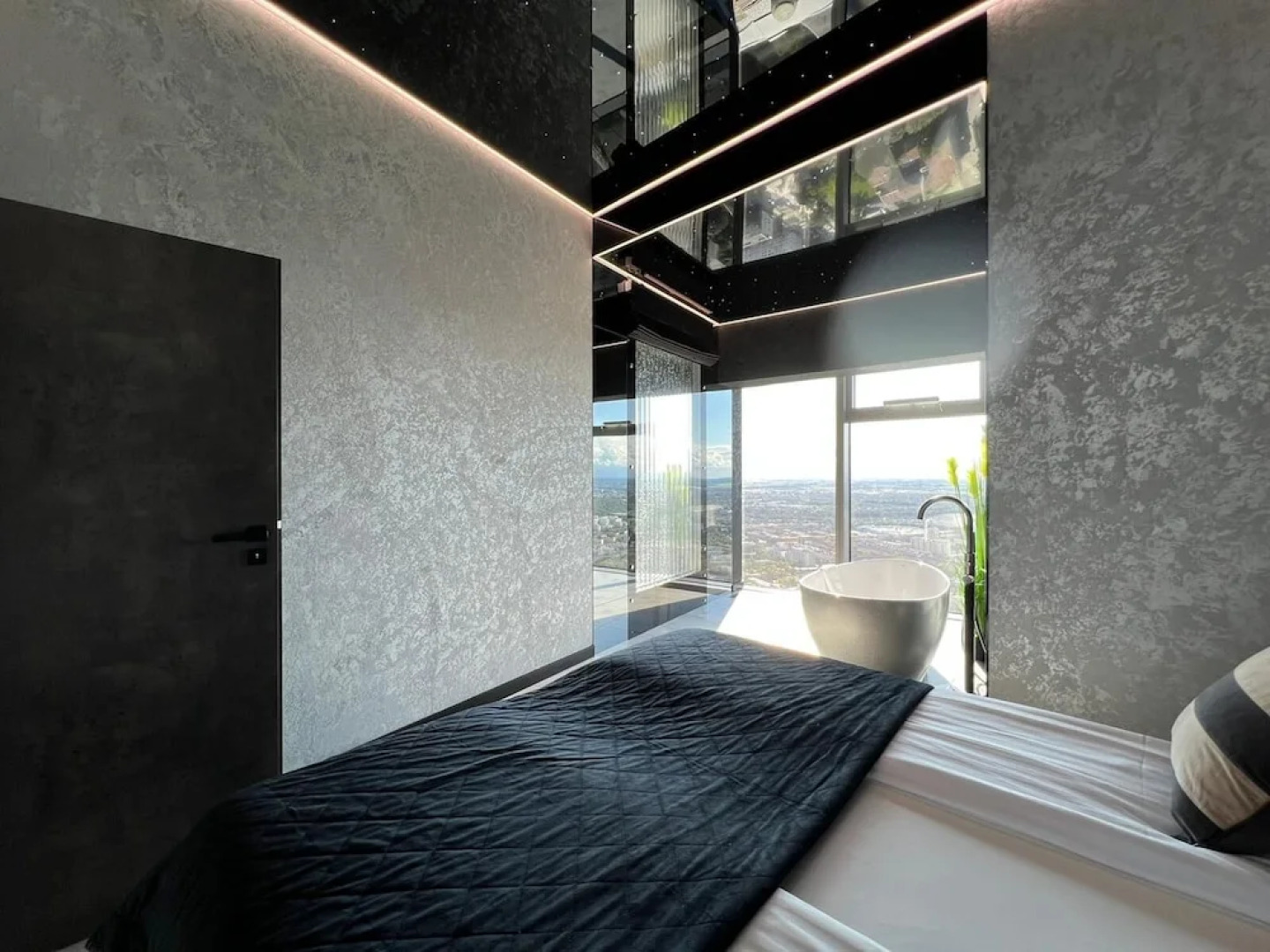 Apartments in Sky Tower with Bathtub near the window