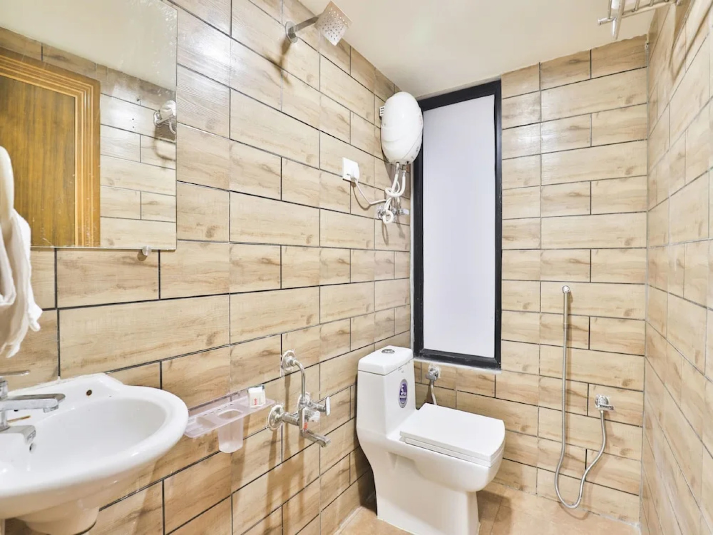 OYO 11072 Hotel Kajri Residency