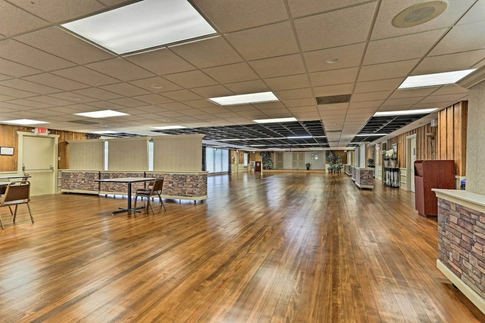 Walk to Lake: Tobyhanna Home w/ Hot Tub & Fire Pit