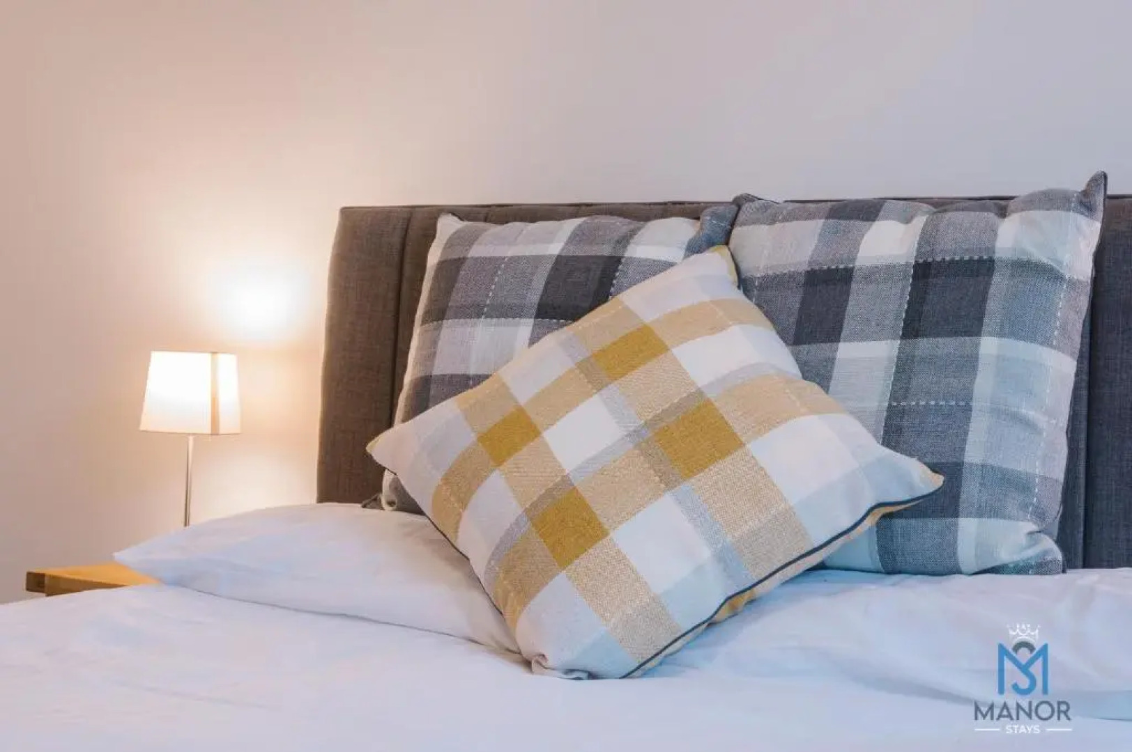 05th Residence Of Lord Avenue Sleeps Five People