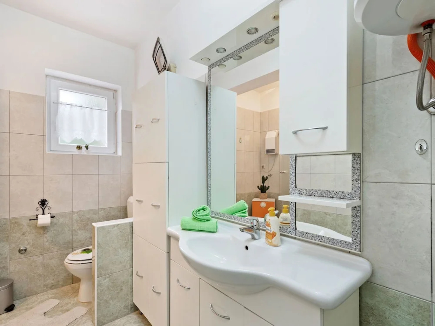 Lovely Apartment in Pakoštane With Private Swimming Pool