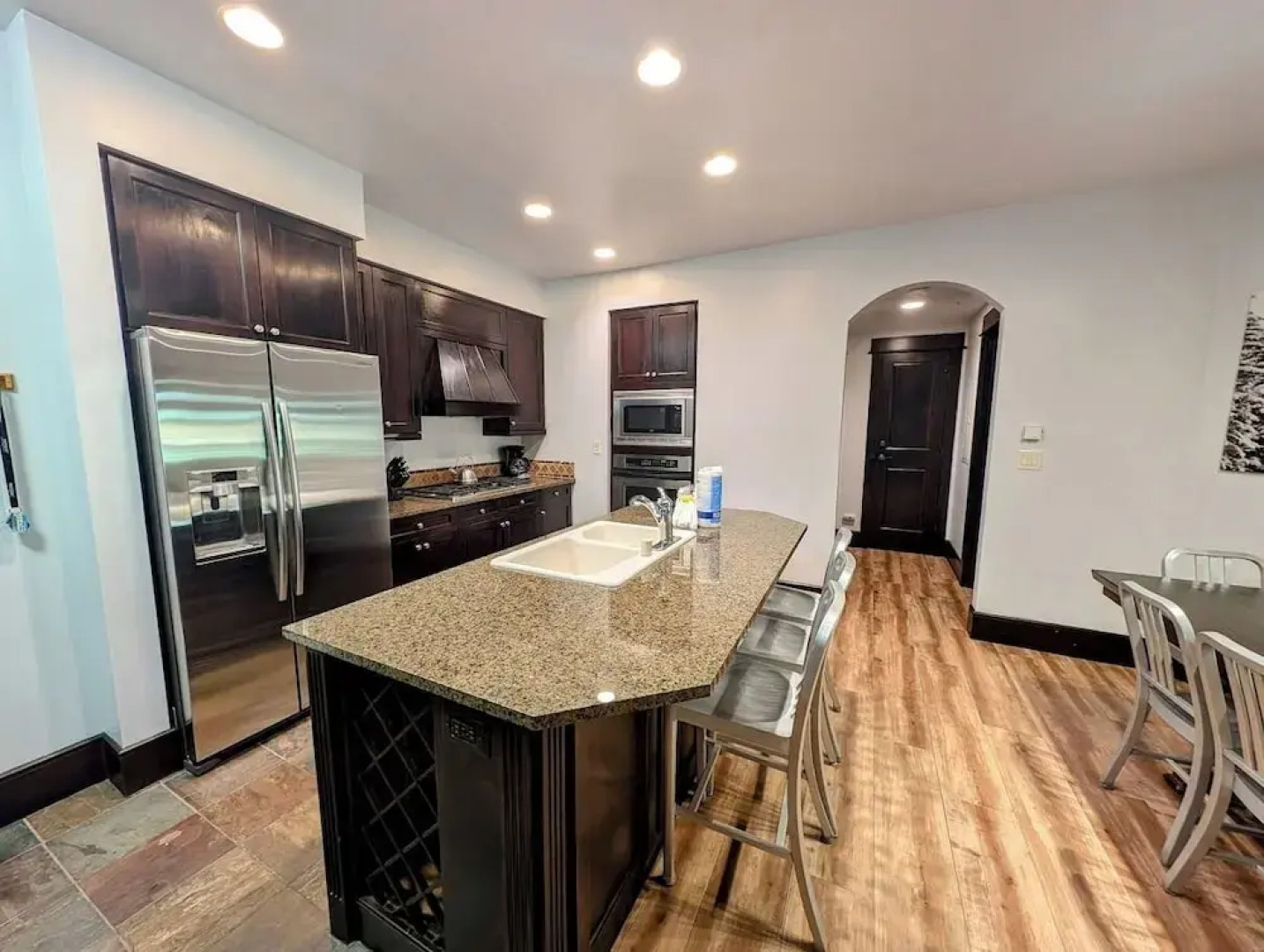 Lone Eagle 3001 by SummitCove Vacation Lodging