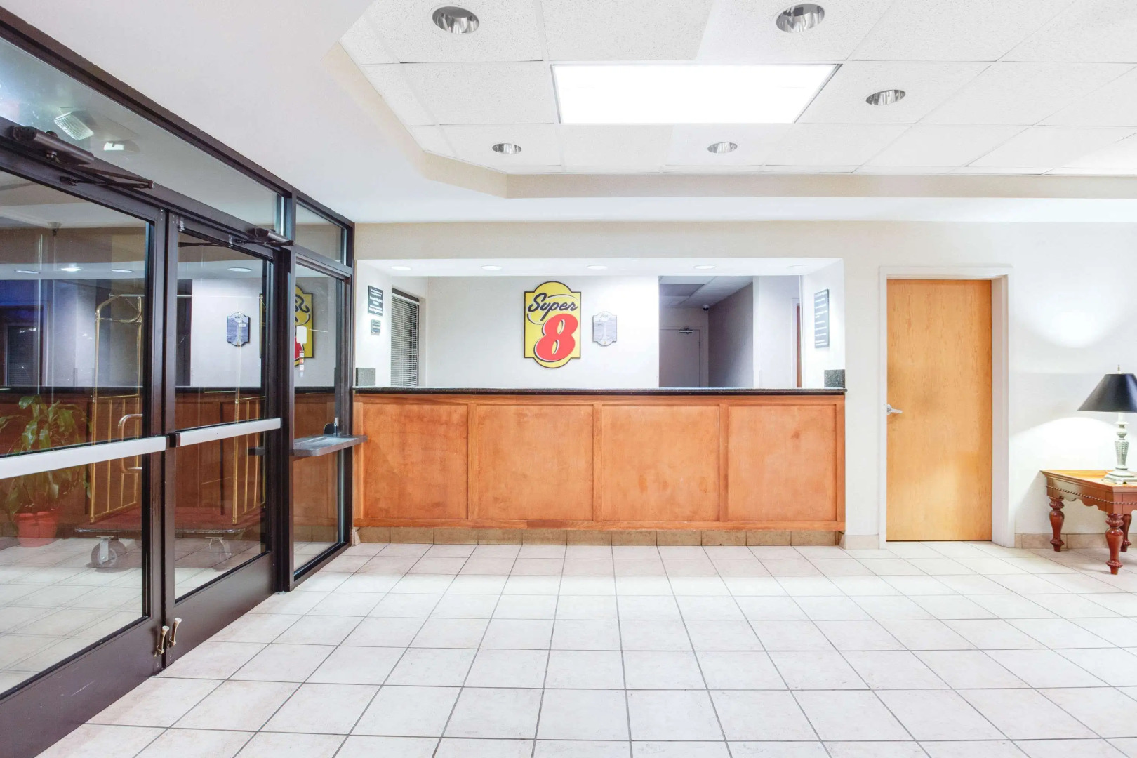 Super 8 by Wyndham Crossville TN