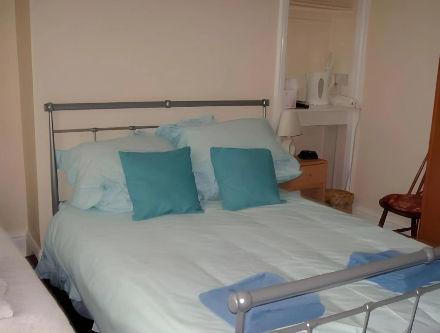 Oakwell Guest House