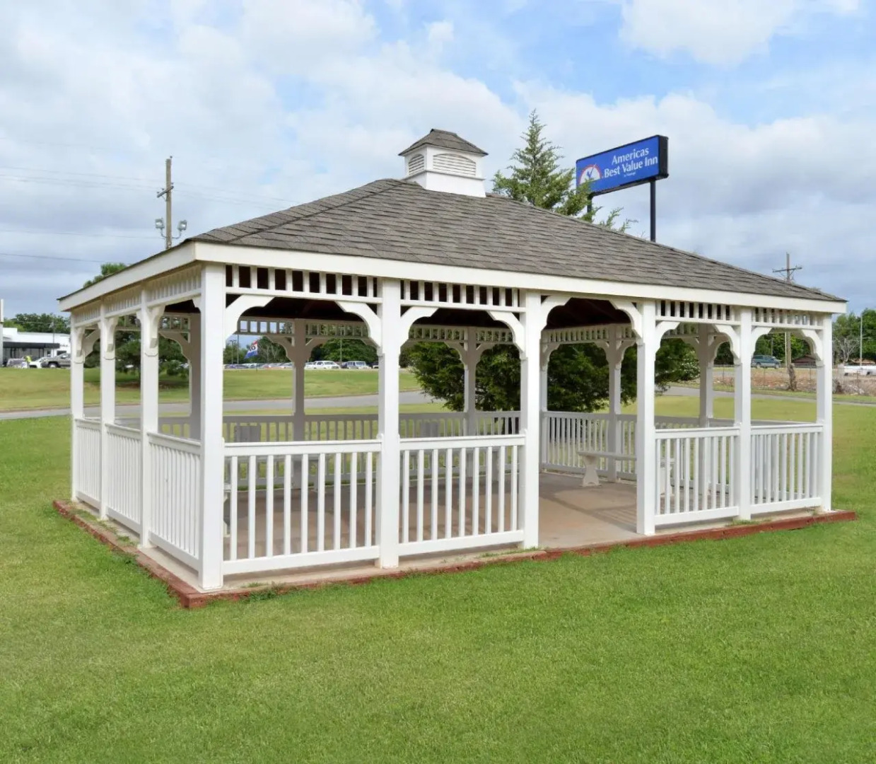 Castle Inn & Suites By OYO Chickasha