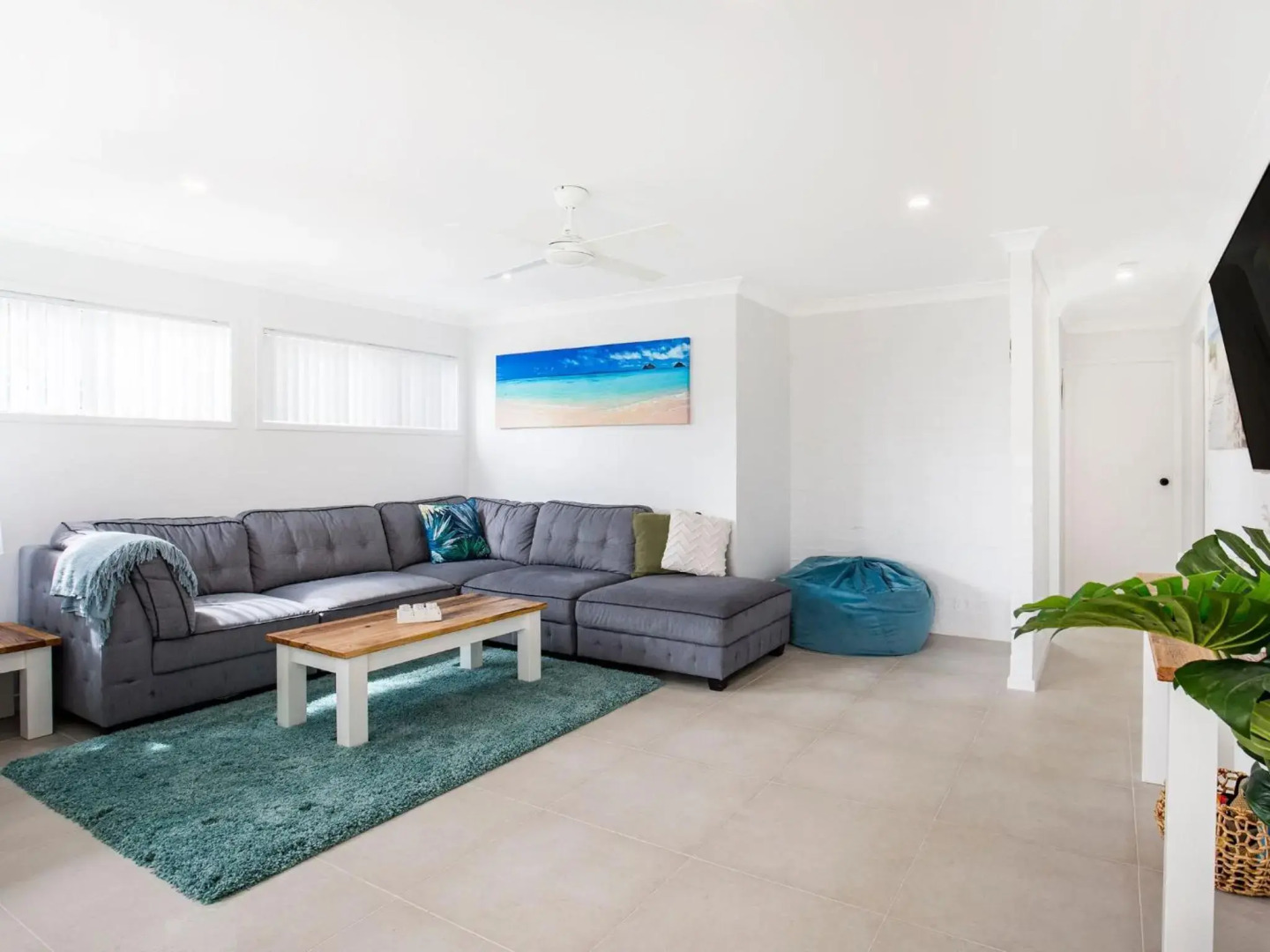 Sandy Feet Retreat - Pet Friendly - 1 Min Walk to Beach